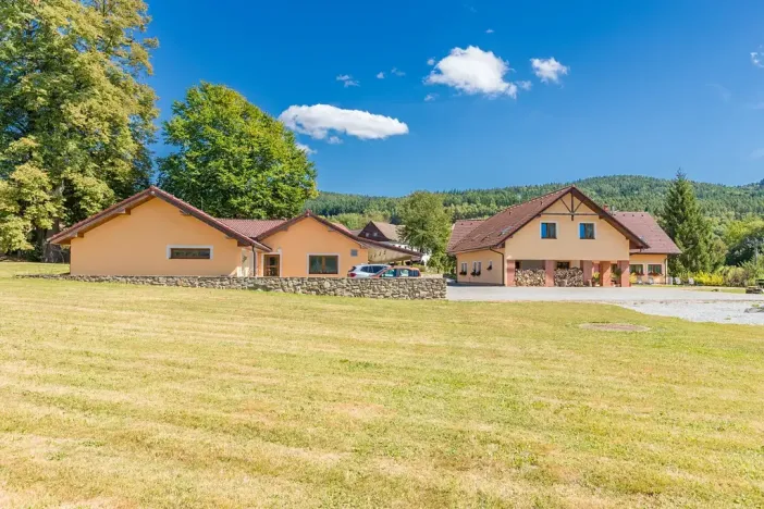 Prodej ubytování, Horní Stropnice, 700 m2