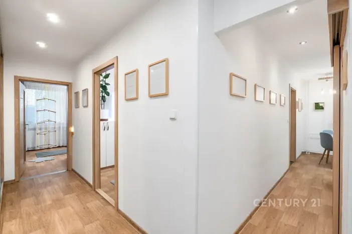 Prodej bytu 3+1, Děčín, Kosmonautů, 75 m2