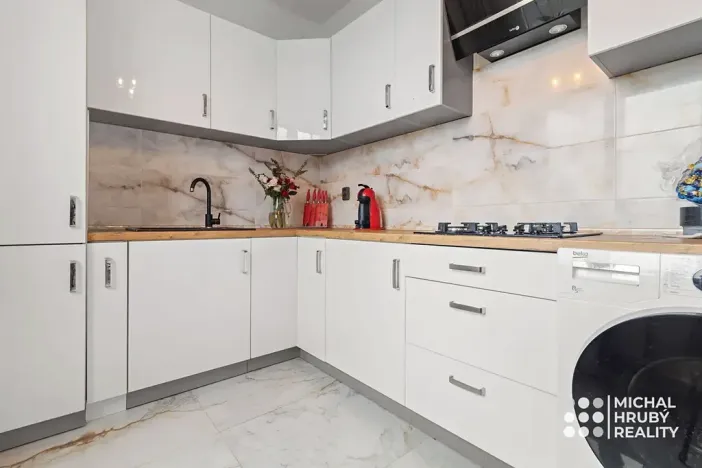 Prodej bytu 2+1, Ostrava, Aleše Hrdličky, 51 m2