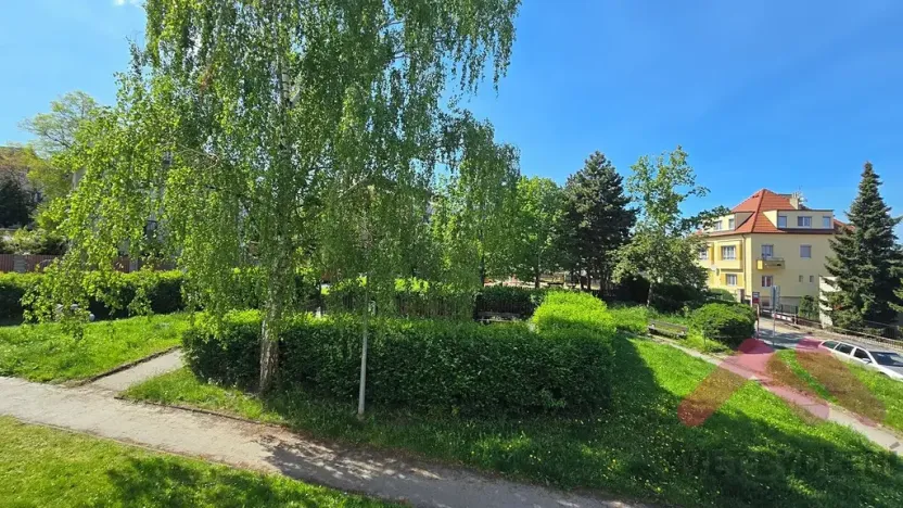 Pronájem bytu 2+1, Praha - Smíchov, K Závěrce, 66 m2