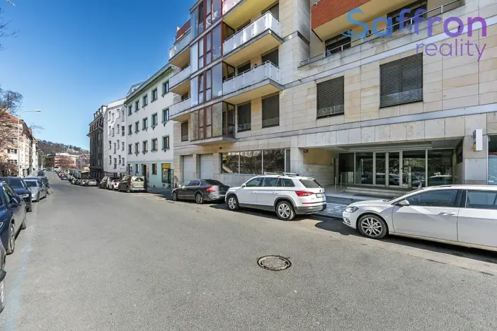 Prodej kanceláře, Praha - Smíchov, Na Zatlance, 115 m2