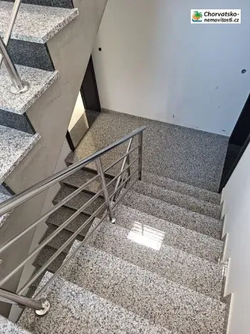 Prodej bytu 3+1, Novalja, Chorvatsko, 77 m2