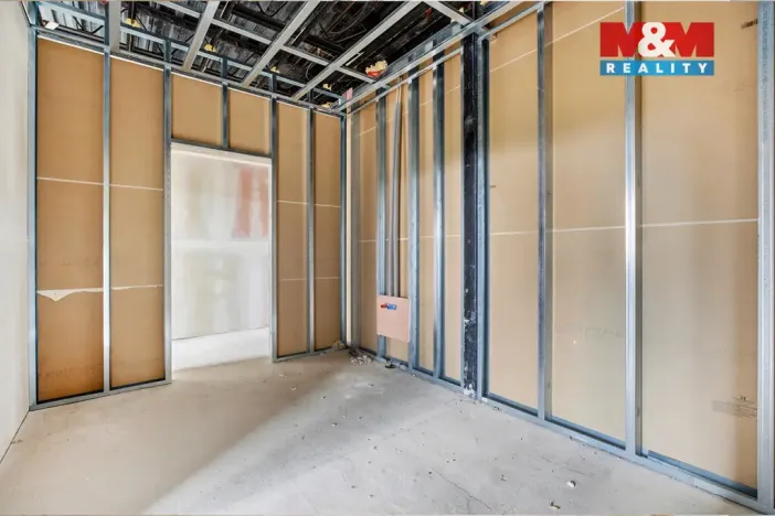 Prodej činžovního domu, Chomutov, Beethovenova, 1800 m2