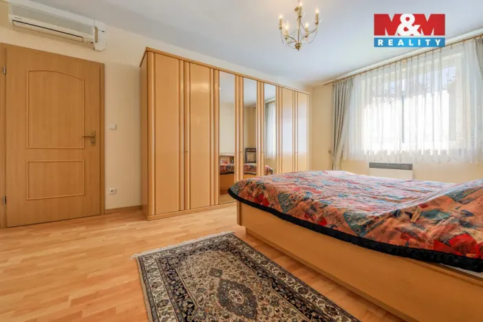 Prodej rodinného domu, Plzeň, Do Luk, 260 m2