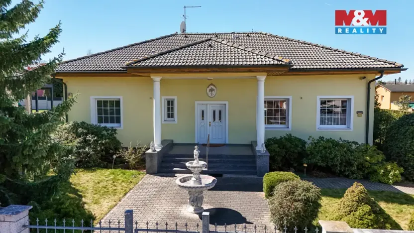 Prodej rodinného domu, Plzeň, Do Luk, 260 m2