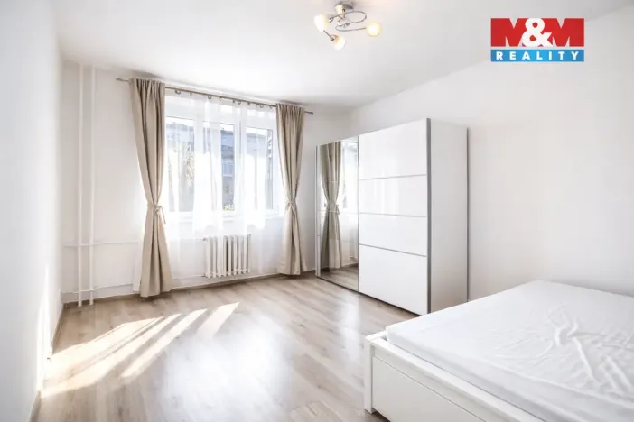 Pronájem bytu 3+kk, Praha - Vysočany, Podnádražní, 72 m2