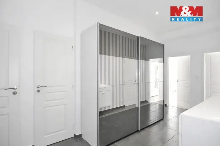 Pronájem bytu 3+kk, Praha - Vysočany, Podnádražní, 72 m2