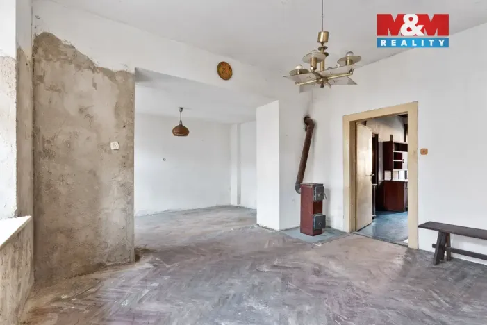 Prodej bytu 2+1, Hejnice, 72 m2