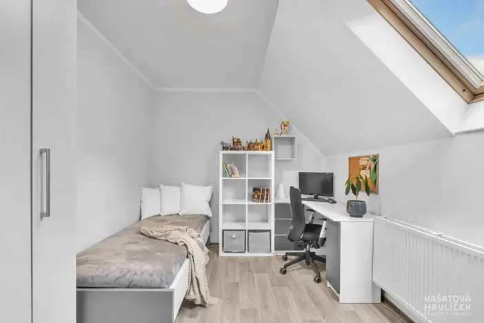 Prodej rodinného domu, Vysoká nad Labem, 280 m2