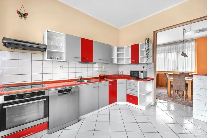 Prodej rodinného domu, Sezemice, Jungmannova, 690 m2