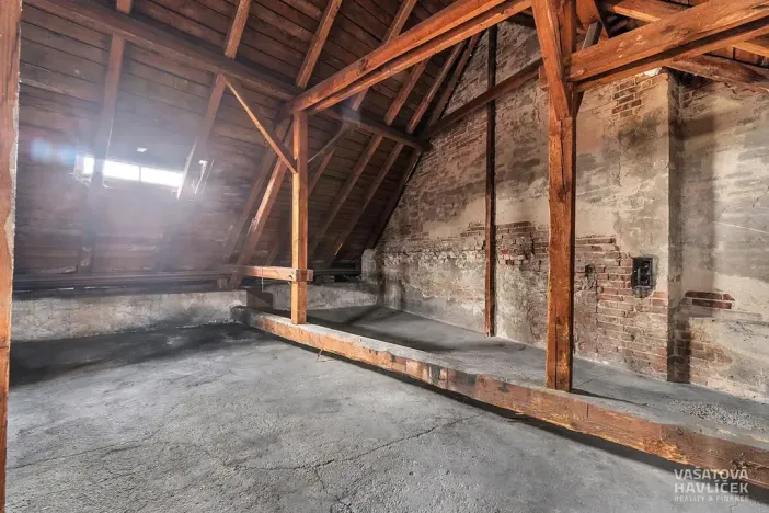 Prodej rodinného domu, Sezemice, Jungmannova, 690 m2