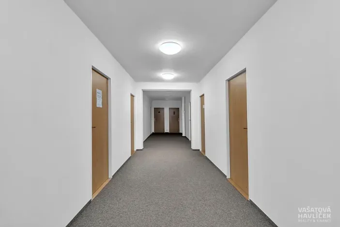 Pronájem kanceláře, Hradec Králové, Akademika Heyrovského, 30 m2