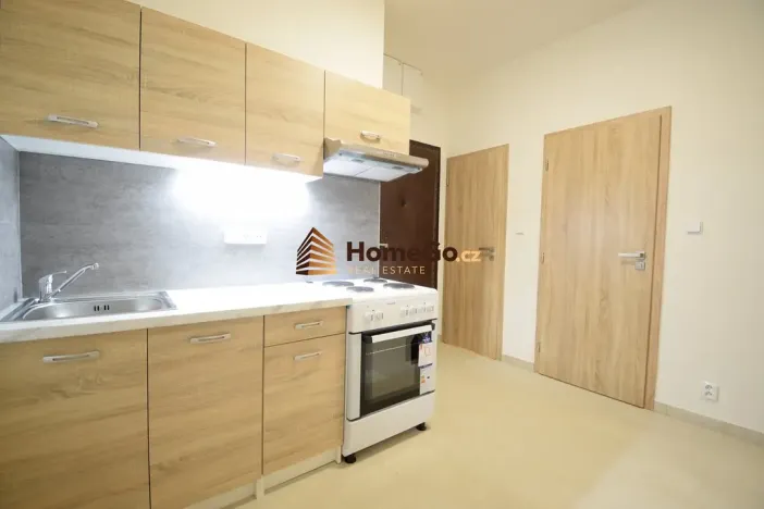 Pronájem bytu 2+1, Praha - Nusle, Lounských, 60 m2