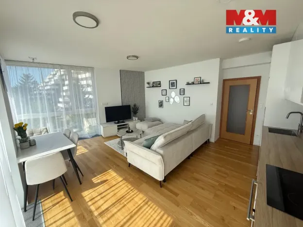 Pronájem bytu 3+kk, Praha - Břevnov, Ve Střešovičkách, 69 m2