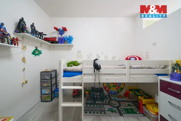 Prodej bytu 3+1, Broumov - Olivětín, Dukelská, 53 m2