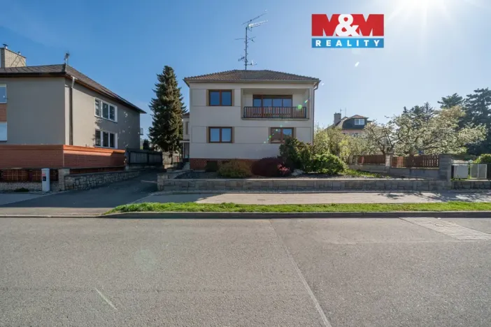 Prodej rodinného domu, Velký Týnec, U nové školy, 310 m2