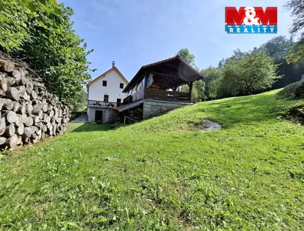 Prodej rodinného domu, Benešov nad Černou - Děkanské Skaliny, 217 m2