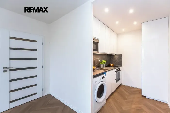 Pronájem bytu 2+kk, Praha - Řepy, Makovského, 45 m2