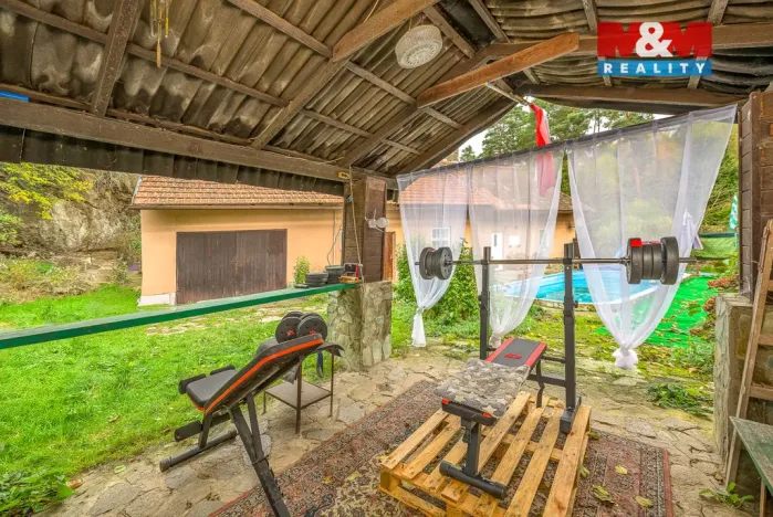 Prodej rodinného domu, Okřesaneč, 105 m2