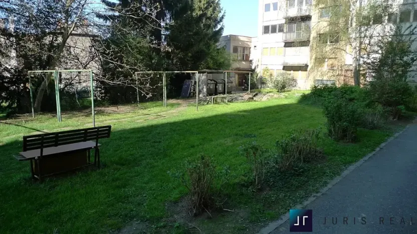 Prodej bytu 3+1, Praha - Strašnice, Černokostelecká, 64 m2