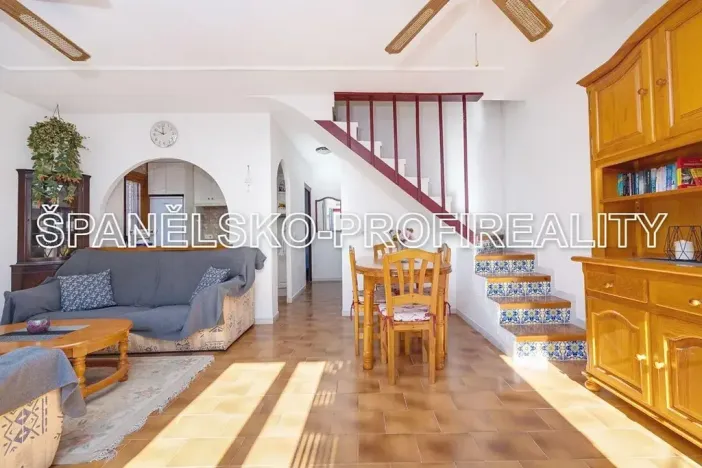 Prodej vícegeneračního domu, Alicante, Španělsko, 78 m2