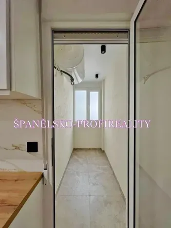 Prodej bytu 3+kk, Torrevieja, Španělsko, Calle Concordia, 85 m2
