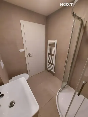 Pronájem bytu 2+kk, Zlín, Hřebíčkova, 41 m2