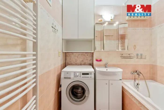 Prodej bytu 2+1, Liberec - Liberec VI-Rochlice, Maršíkova, 56 m2