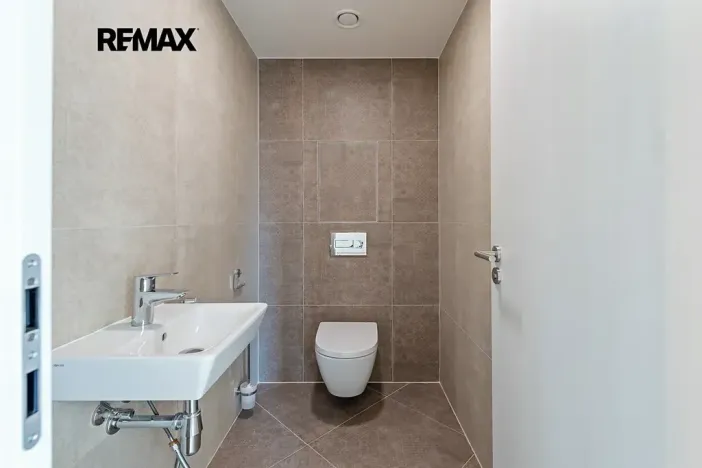 Pronájem bytu 3+kk, Praha - Hloubětín, Poděbradská, 77 m2