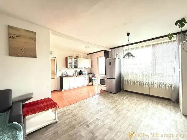 Prodej rodinného domu, Cerhenice, Na vinici, 188 m2