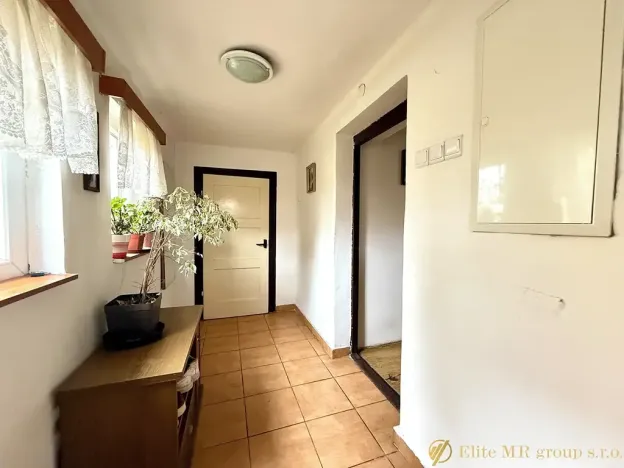 Prodej rodinného domu, Cerhenice, Na vinici, 188 m2