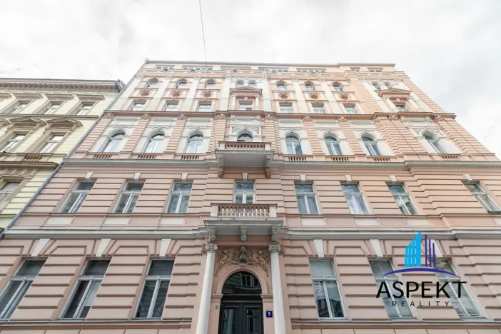 Pronájem kanceláře, Praha - Nové Město, Tyršova, 100 m2