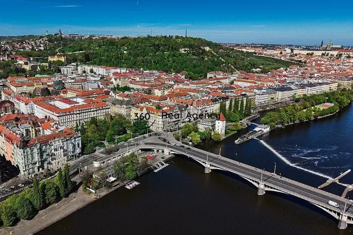 Prodej bytu 2+1, Praha - Smíchov, Štefánikova, 93 m2