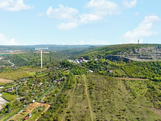 Prodej pole, Brno, 1696 m2
