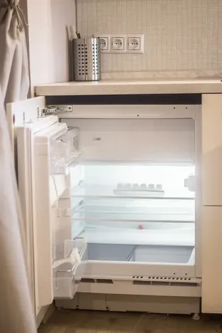 Pronájem bytu 1+kk, Praha - Holešovice, Plynární, 25 m2