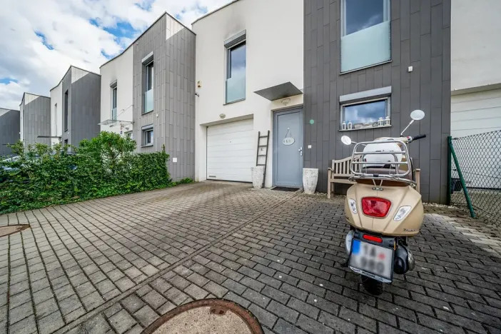 Prodej rodinného domu, Praha - Cholupice, Zálužická, 153 m2