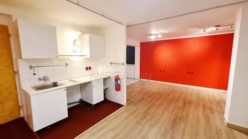 Pronájem kanceláře, Praha - Řepy, Žalanského, 53 m2