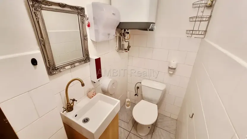 Pronájem kanceláře, Praha - Řepy, Žalanského, 53 m2