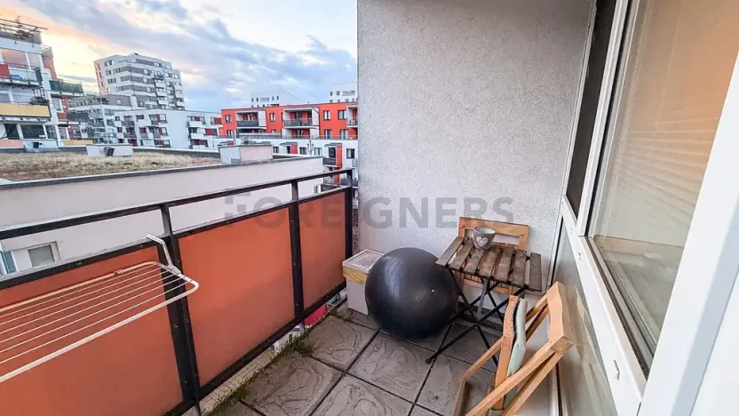 Pronájem bytu 2+kk, Praha - Vysočany, Podkovářská, 46 m2