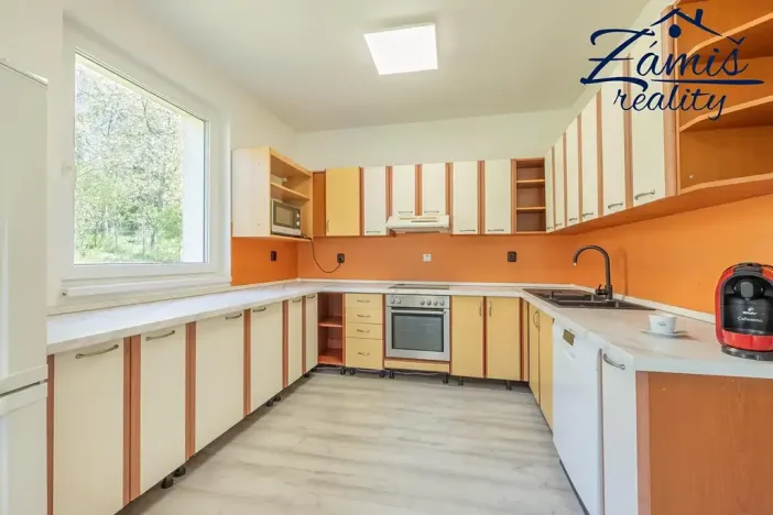 Prodej rodinného domu, Nespeky, Na Mělách, 278 m2