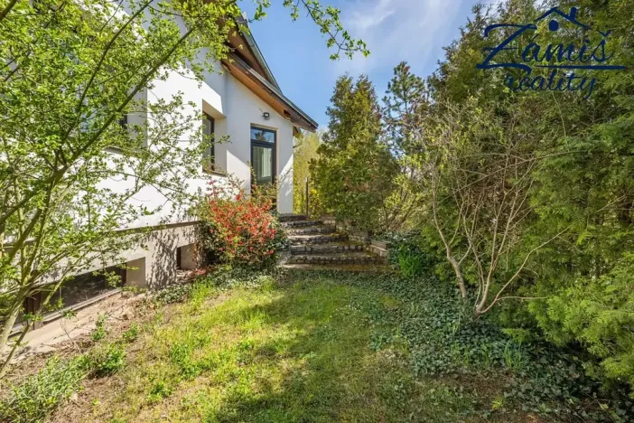 Prodej rodinného domu, Nespeky, Na Mělách, 278 m2