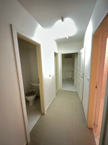 Prodej obchodního prostoru, Karlovy Vary, Zámecký vrch, 111 m2