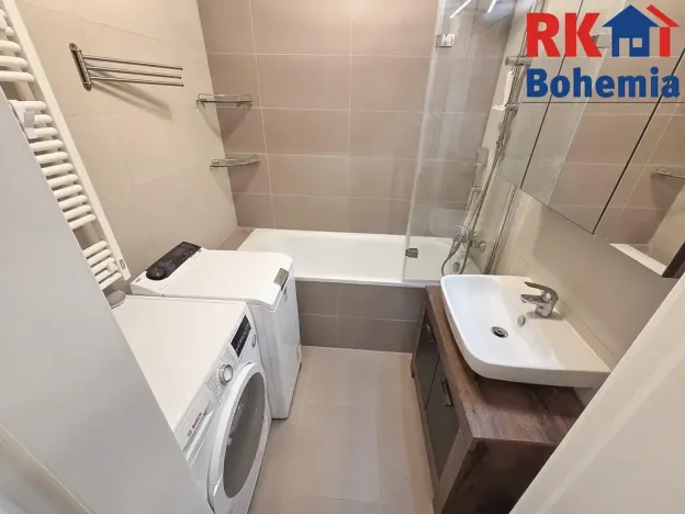 Pronájem bytu 3+kk, Hostivice, Komenského, 77 m2