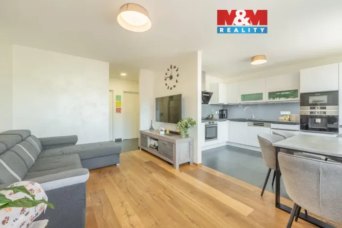 Prodej bytu 3+1, Praha - Prosek, Bílinská, 61 m2