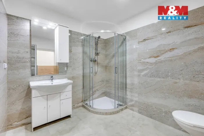 Prodej rodinného domu, Lochovice, 162 m2