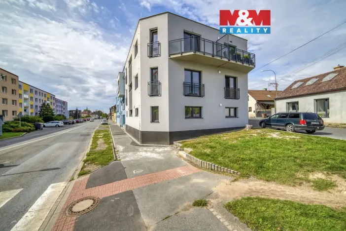 Pronájem bytu 1+kk, Nýřany, Benešova třída, 34 m2