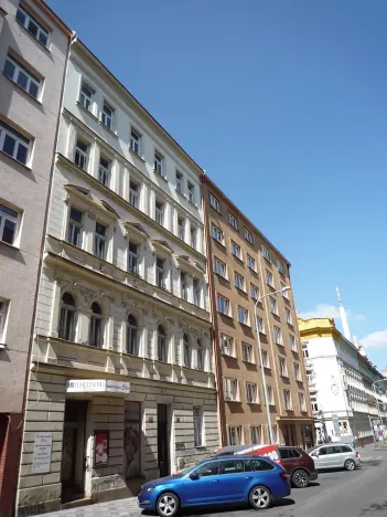 Pronájem bytu 2+kk, Praha - Vinohrady, Perunova, 29 m2