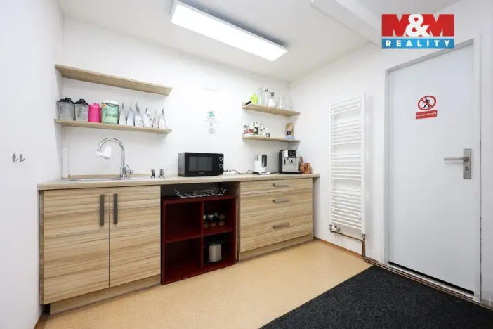 Pronájem skladu, Hlubočky, Fučíkova, 900 m2