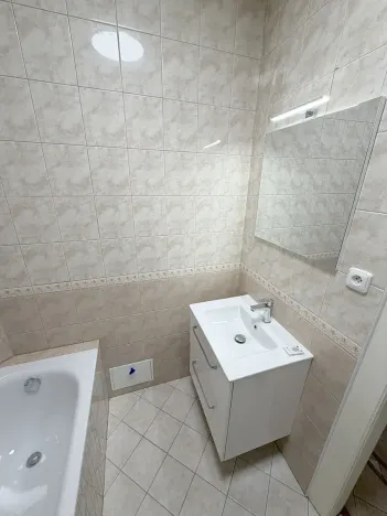 Pronájem bytu 1+1, Praha, Vinohradská, 52 m2