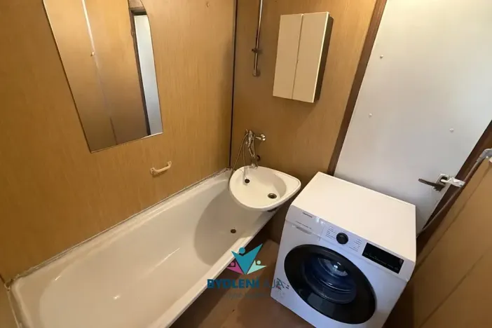 Prodej bytu 2+1, Krupka, Karla Čapka, 62 m2